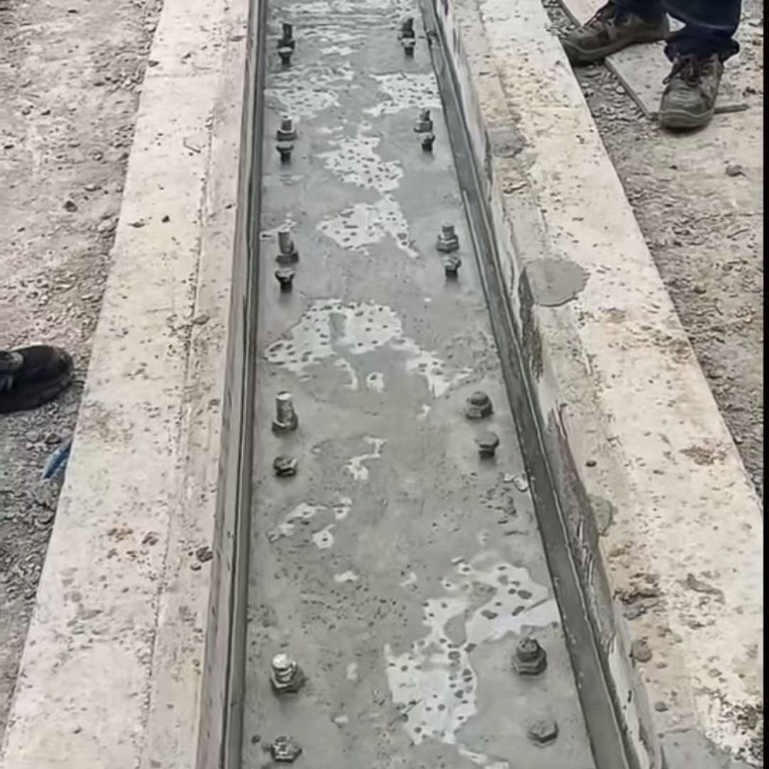 新昌港口码头起重机龙门吊重型机械设备稳固用早强快凝轨道胶泥